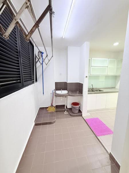 Kondominium untuk Dijual di Serin Residency - SHAH REZA SAMAT - cloth drying area - PropertyGuru.com.my