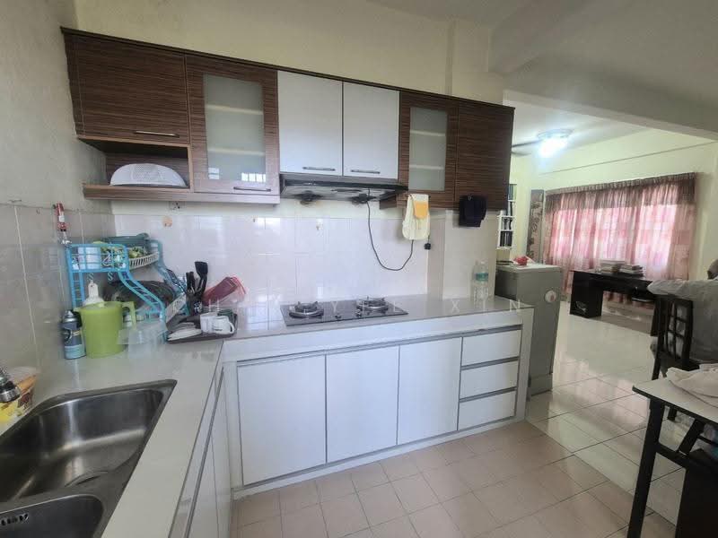 Apartment for Sale at Pangsapuri Damai Mewah B - Chin Yee Xin - Kitchen - PropertyGuru.com.my