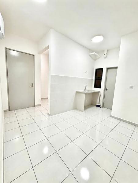 Service Residence for Sale at Residensi Mutiara Kajang 2 - Baxter Lim - Kitchen - PropertyGuru.com.my