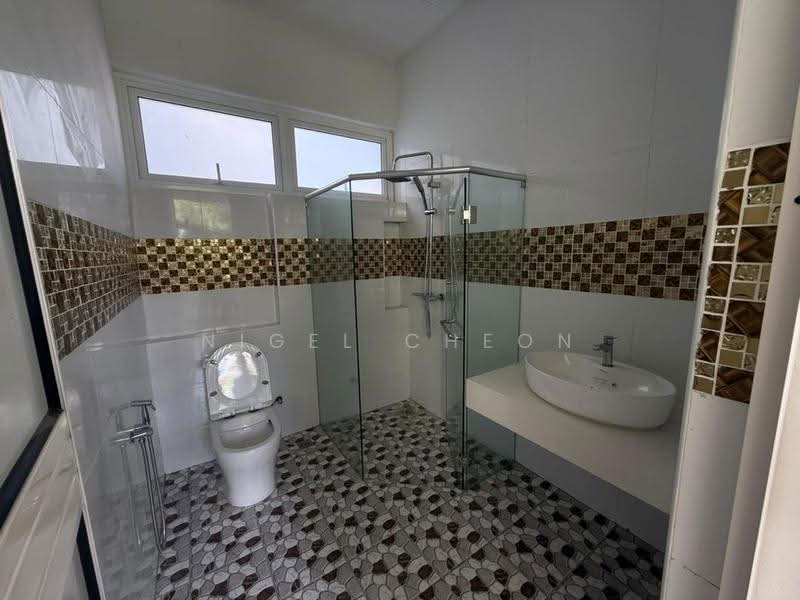 Bungalow House for Rent in George Town (Penang) - Nigel Cheon - Bathroom - PropertyGuru.com.my
