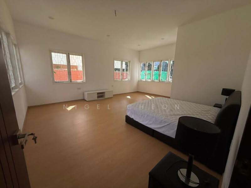 Bungalow House for Rent in George Town (Penang) - Nigel Cheon - Bedroom - PropertyGuru.com.my