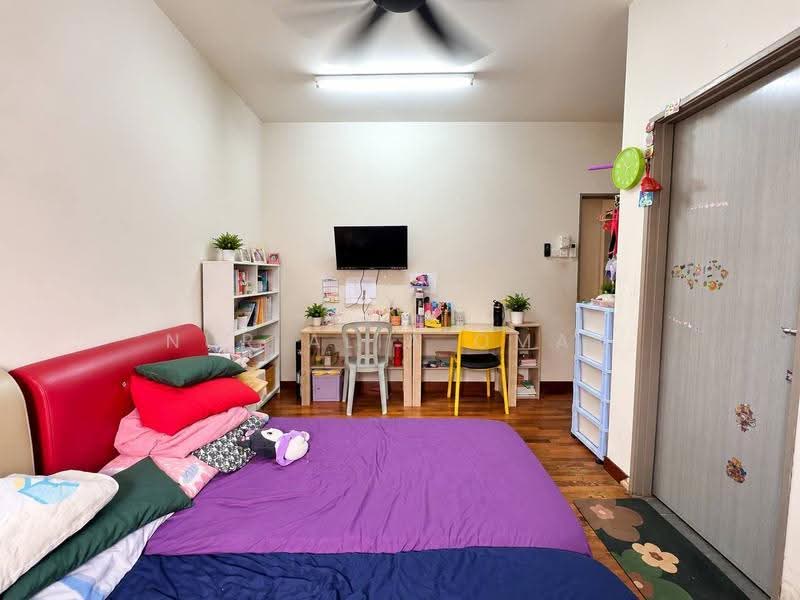 Rumah Teres 2.5-Tingkat untuk Dijual di Shah Alam (Selangor) - Nur Alia Omar - Bedroom - PropertyGuru.com.my