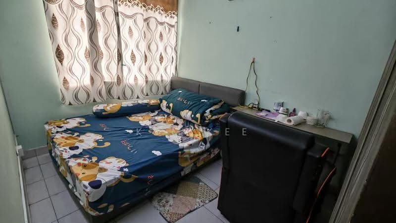 1-storey Terraced House for Sale in Masai (Johor) - Kym Kee - Bedroom - PropertyGuru.com.my