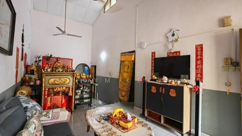 1-storey Terraced House for Sale in Masai (Johor) - Kym Kee - Living Room - PropertyGuru.com.my