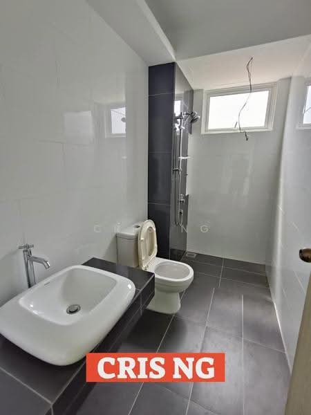 Kondominium untuk Dijual di The Clovers - Cris Ng - Bathroom - PropertyGuru.com.my