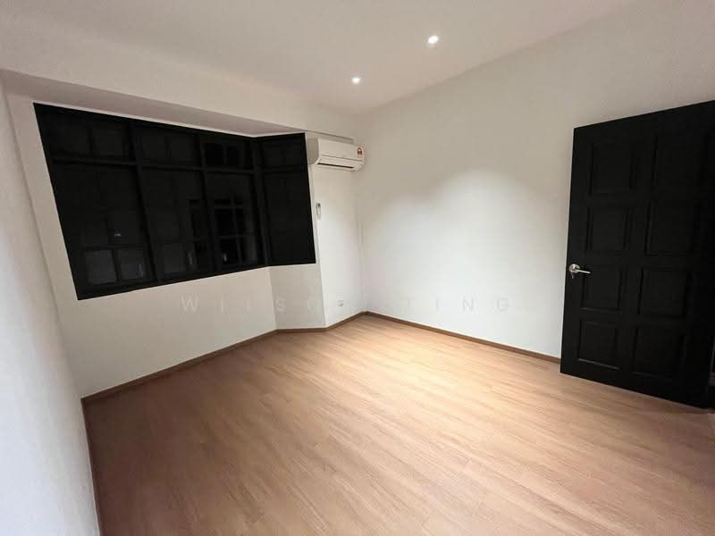 Rumah Berkembar untuk Dijual di Stapok (Kuching) - Wilson Ting - Room 2 - PropertyGuru.com.my