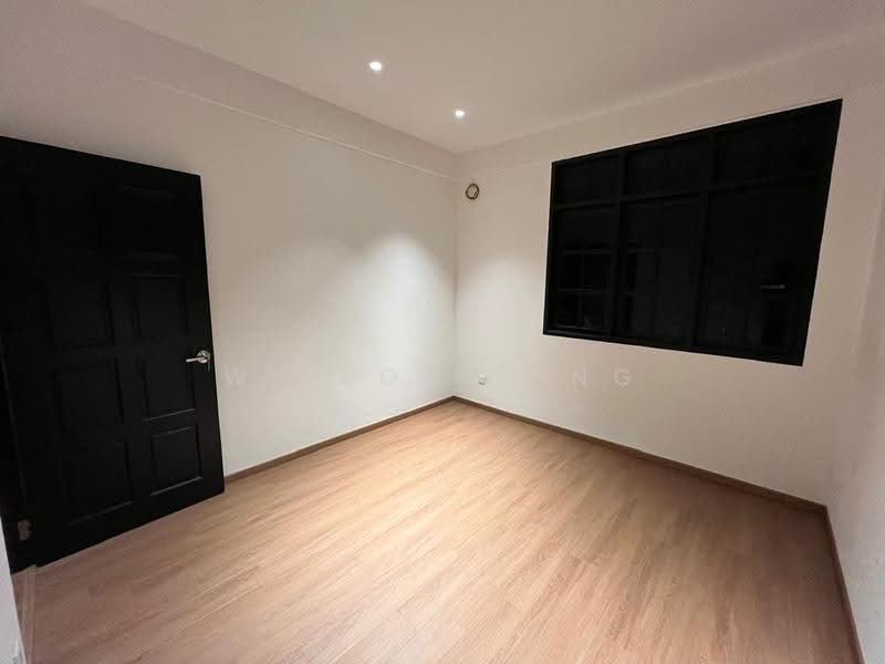 Rumah Berkembar untuk Dijual di Stapok (Kuching) - Wilson Ting - Room 3 - PropertyGuru.com.my