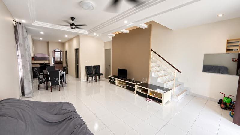 Rumah Teres 2-Tingkat untuk Dijual di Rawang (Selangor) - Kwong Xiao Wei - Living Room - PropertyGuru.com.my