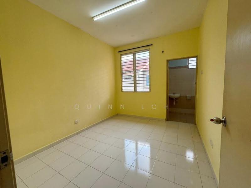 Rumah Teres untuk Disewa di Bukit Mertajam (Penang) - Quinn Loh - Bathroom - PropertyGuru.com.my