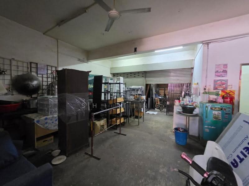 Shop for Sale in Taman Tampoi Indah (Tampoi) - Shi Ting - PropertyGuru.com.my