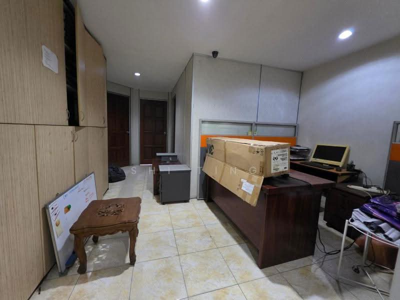 Shop for Sale in Taman Tampoi Indah (Tampoi) - Shi Ting - PropertyGuru.com.my