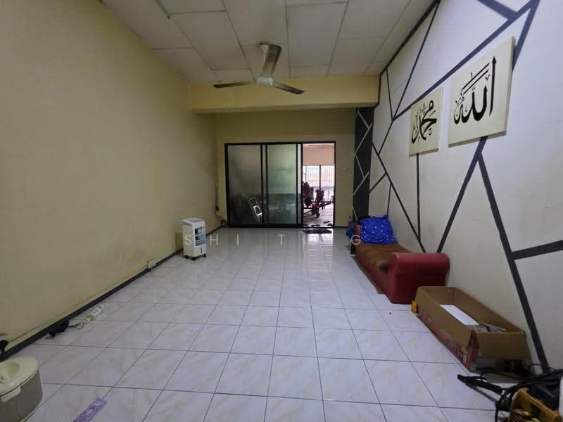 Shop for Sale in Taman Tampoi Indah (Tampoi) - Shi Ting - PropertyGuru.com.my