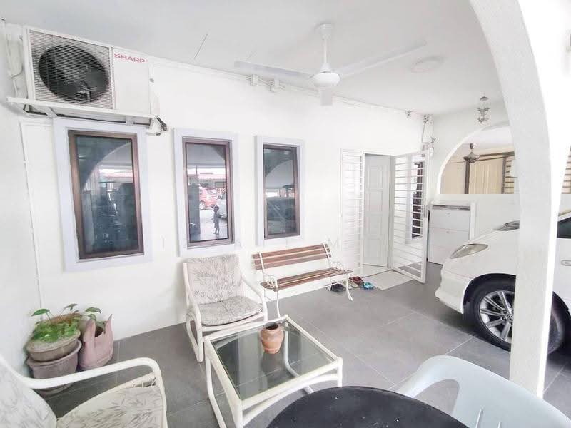2-storey Terraced House for Sale in Seksyen 25 (Shah Alam) - Izzati Mat - Exterior - PropertyGuru.com.my