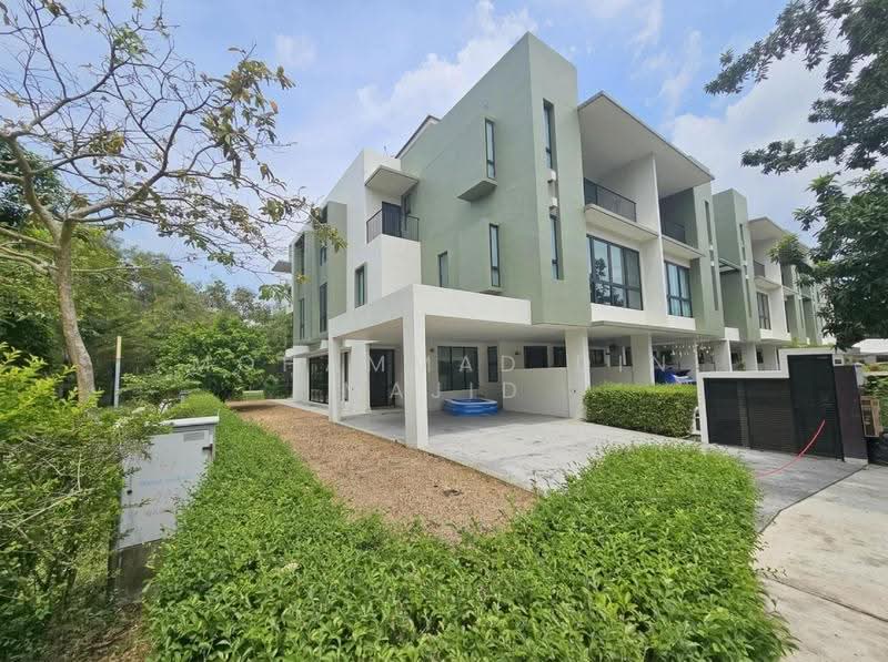 Rumah Bandar untuk Dijual di Shah Alam (Selangor) - Mohammad Din Majid - Exterior - PropertyGuru.com.my