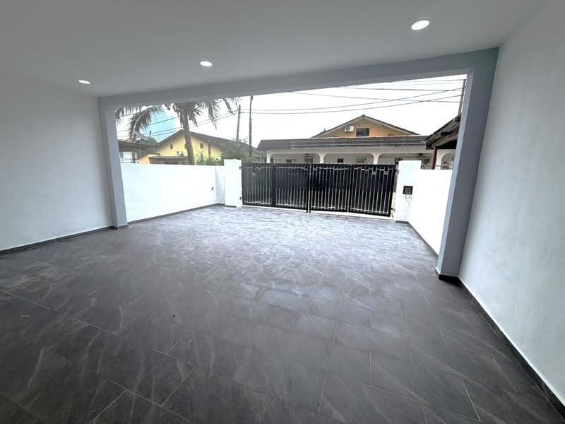 1-storey Terraced House for Sale in Taman Abad (Johor Bahru) - Karl Lim - Exterior - PropertyGuru.com.my