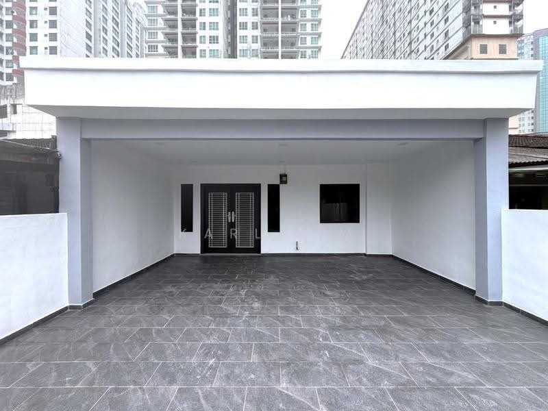 1-storey Terraced House for Sale in Taman Abad (Johor Bahru) - Karl Lim - Exterior - PropertyGuru.com.my