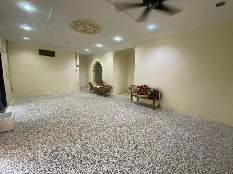 Bungalow House for Sale in Kuantan (Pahang) - Fazielawatie Ishak - Living Room - PropertyGuru.com.my