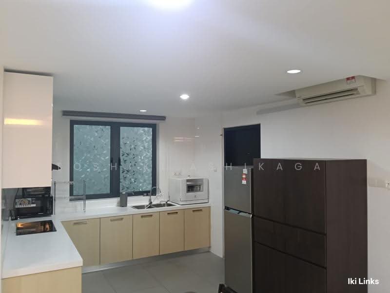 Condominium for Sale at Molek Pine 4 - Toshiki Ashikaga - Kitchen - PropertyGuru.com.my