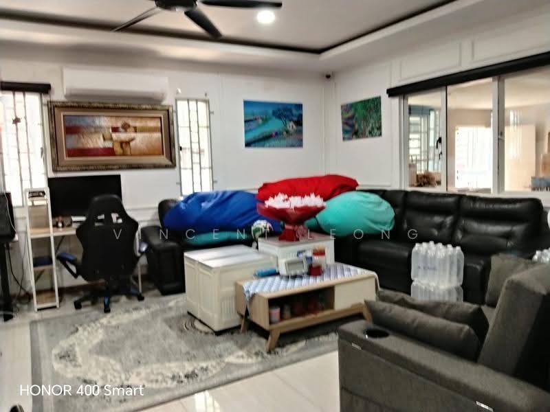 Rumah Banglo untuk Dijual di Likas (Kota Kinabalu) - Vincent Leong - Living Room - PropertyGuru.com.my