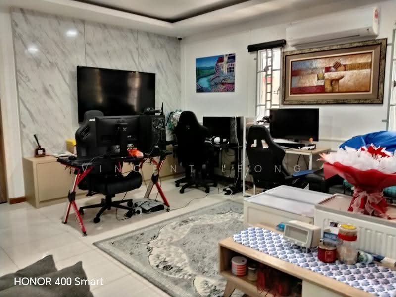Rumah Banglo untuk Dijual di Likas (Kota Kinabalu) - Vincent Leong - Study - PropertyGuru.com.my