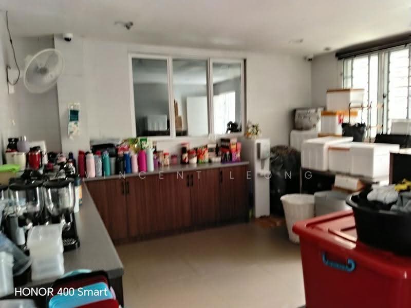 Rumah Banglo untuk Dijual di Likas (Kota Kinabalu) - Vincent Leong - Kitchen - PropertyGuru.com.my