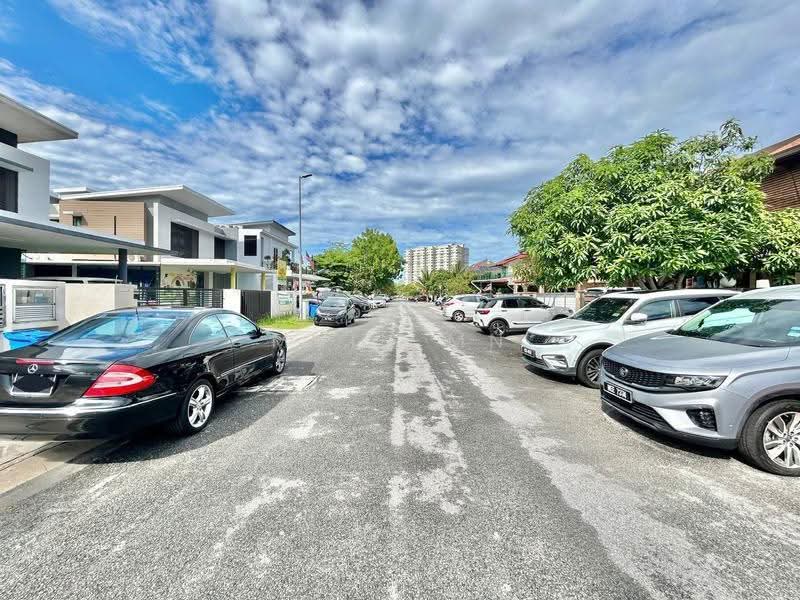 Rumah Berkembar untuk Dijual di Seksyen 7 (Shah Alam) - Muin Mn - PropertyGuru.com.my
