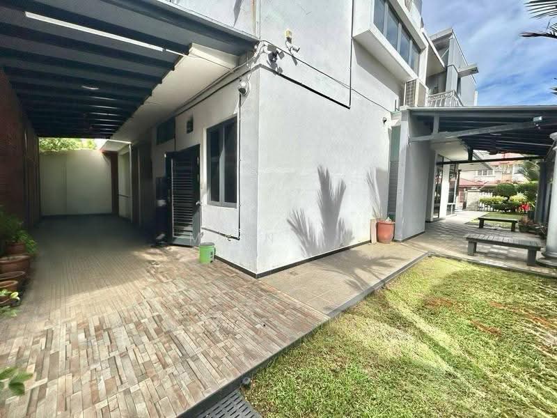 Rumah Berkembar untuk Dijual di Seksyen 7 (Shah Alam) - Muin Mn - Exterior - PropertyGuru.com.my