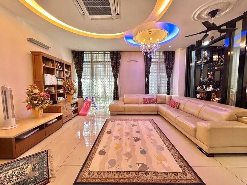 Rumah Berkembar untuk Dijual di Seksyen 7 (Shah Alam) - Muin Mn - Living Room - PropertyGuru.com.my