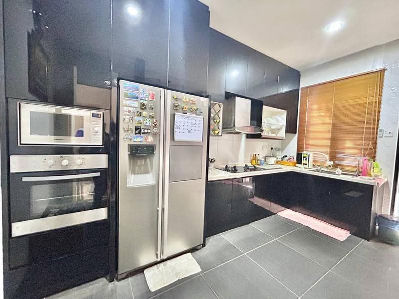 Rumah Berkembar untuk Dijual di Seksyen 7 (Shah Alam) - Muin Mn - Kitchen - PropertyGuru.com.my
