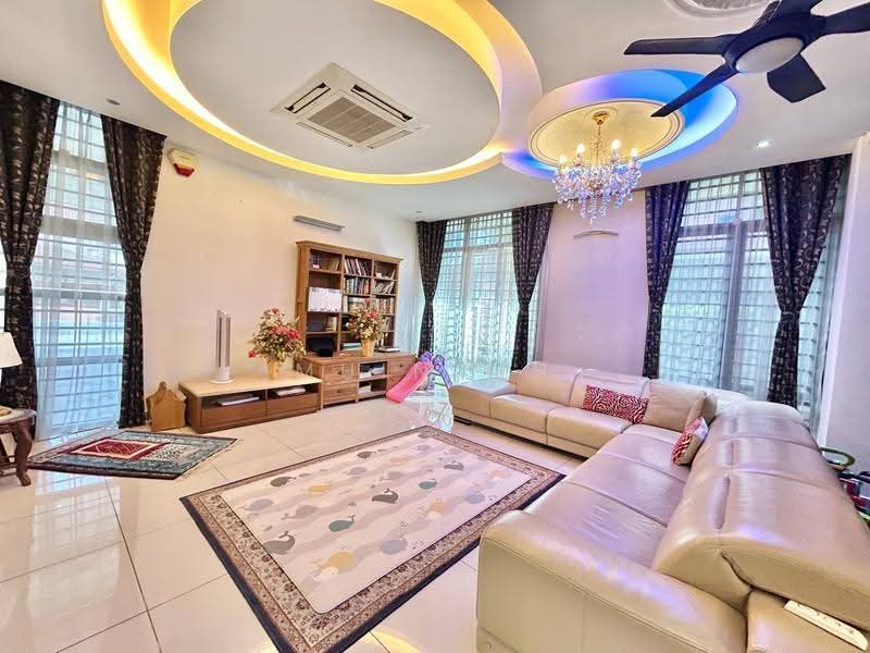 Rumah Berkembar untuk Dijual di Seksyen 7 (Shah Alam) - Muin Mn - Living Room - PropertyGuru.com.my