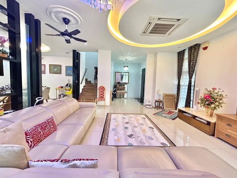 Rumah Berkembar untuk Dijual di Seksyen 7 (Shah Alam) - Muin Mn - Living Room - PropertyGuru.com.my