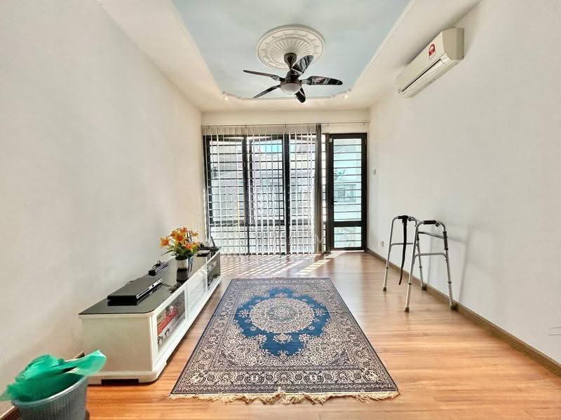 Rumah Berkembar untuk Dijual di Seksyen 7 (Shah Alam) - Muin Mn - Living Room - PropertyGuru.com.my