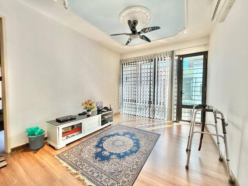 Rumah Berkembar untuk Dijual di Seksyen 7 (Shah Alam) - Muin Mn - Living Room - PropertyGuru.com.my