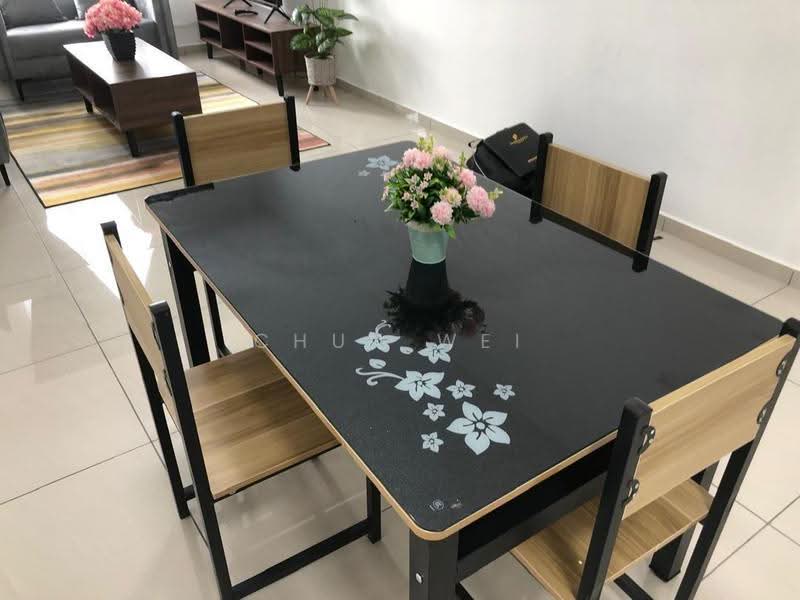 Kediaman Servis untuk Disewa di B11 Parkland Residence - Chun Wei - Dining Room - PropertyGuru.com.my