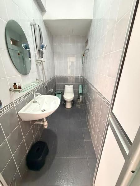 Condominium for Sale at Teratai Mewah Condominium - Ivan Tan - Bathroom - PropertyGuru.com.my