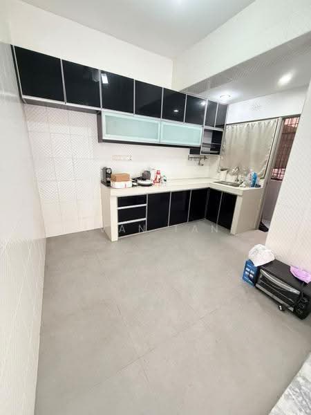 Condominium for Sale at Teratai Mewah Condominium - Ivan Tan - Kitchen - PropertyGuru.com.my