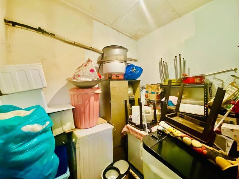 2-storey Terraced House for Sale in Shah Alam (Selangor) - Mohd Nor Fahmi - Kitchen - PropertyGuru.com.my