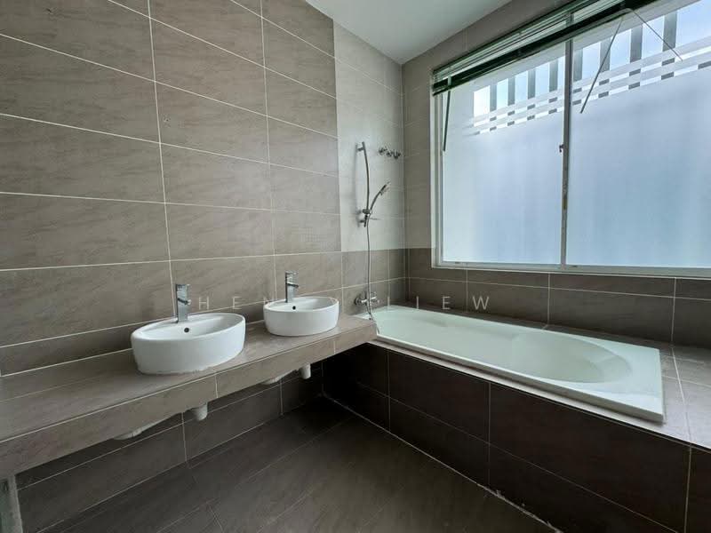 Rumah Berkembar untuk Dijual di Cyberjaya (Selangor) - Henry Liew - Bathroom - PropertyGuru.com.my