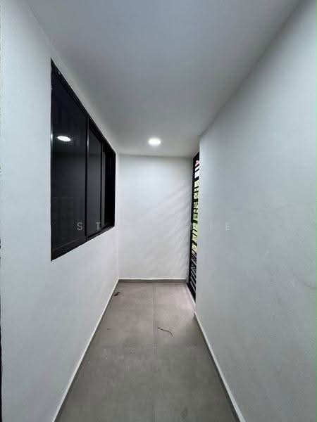 1-storey Terraced House for Sale in Bandar Baru Uda (Johor Bahru) - Stephanie Gan - Corridor - PropertyGuru.com.my