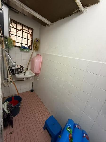 Flat for Sale at Flat Tasek 64 - Zack Chow - Bathroom - PropertyGuru.com.my