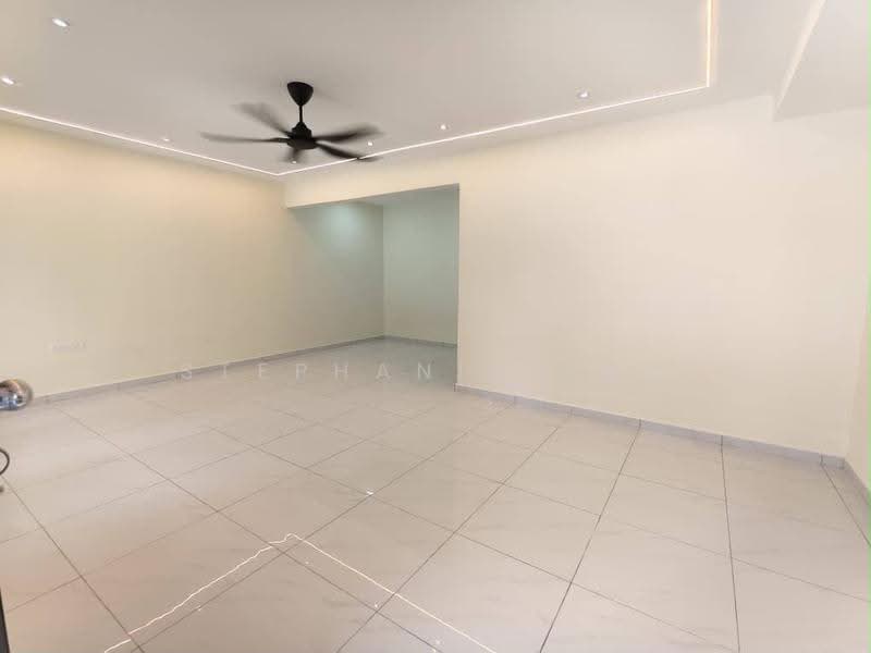Rumah Teres 2-Tingkat untuk Dijual di Bandar Selesa Jaya (Skudai) - Stephanie Gan - Living Room - PropertyGuru.com.my