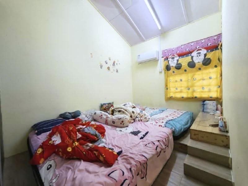 1-storey Terraced House for Sale in Taman Kempas (Tampoi) - Karl Lim - Bedroom - PropertyGuru.com.my