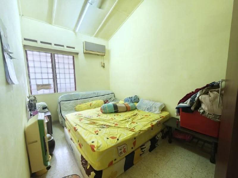 1-storey Terraced House for Sale in Taman Kempas (Tampoi) - Karl Lim - Bedroom - PropertyGuru.com.my