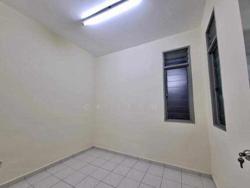 Apartment for Rent at Pangsapuri Larkin Idaman Plot C - Ck Leow - Interior - PropertyGuru.com.my