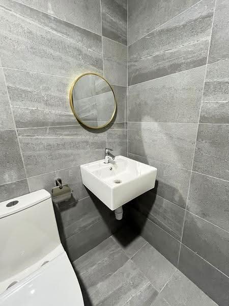 Kondominium untuk Disewa di Nestree Residence - Valerie Venna Hee - Bathroom - PropertyGuru.com.my
