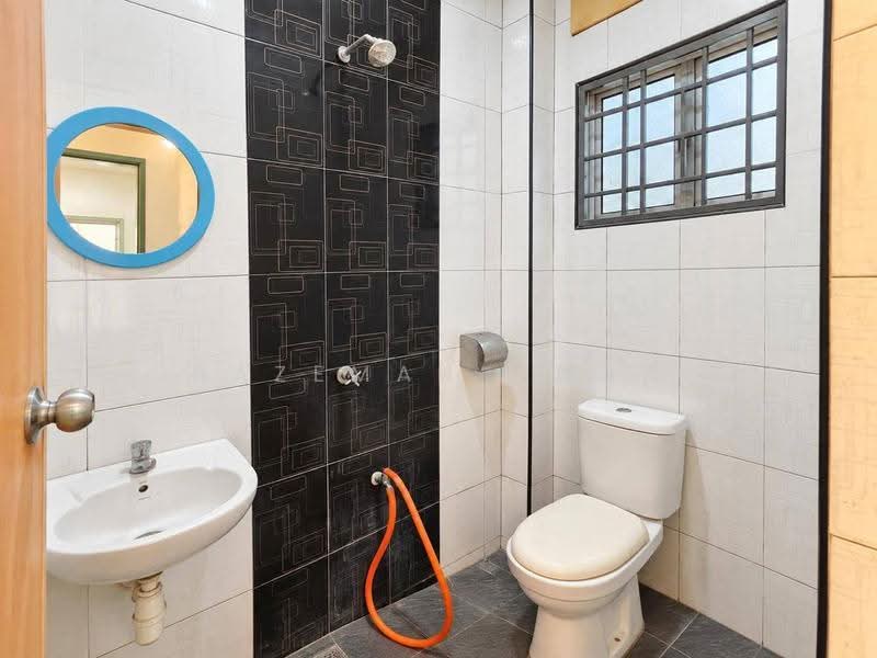 Rumah Teres 2-Tingkat untuk Dijual di Bandar Teknologi Kajang (Kajang) - Hazeman Omar - Bathroom - PropertyGuru.com.my