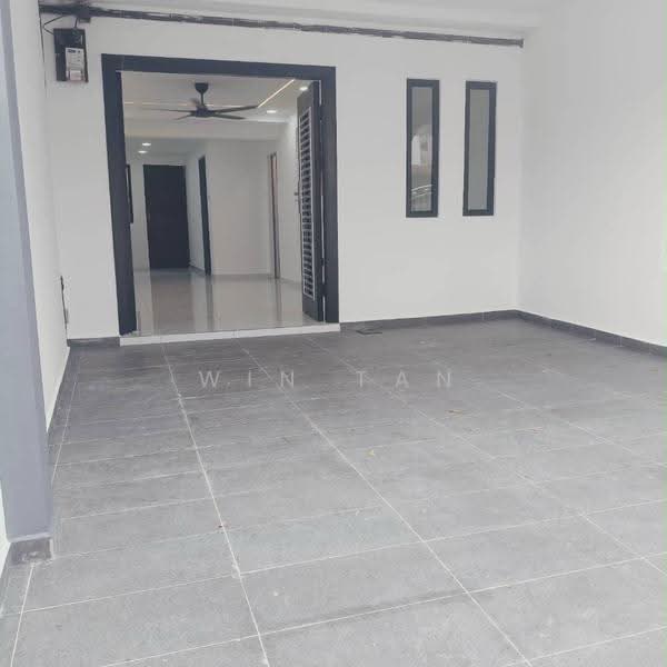 2-storey Terraced House for Sale in Taman Johor Jaya (Johor Bahru) - Win Tan - Entrance - PropertyGuru.com.my