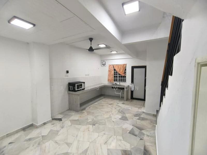 Terraced House for Rent in Shah Alam (Selangor) - Tabris Wong - Kitchen - PropertyGuru.com.my