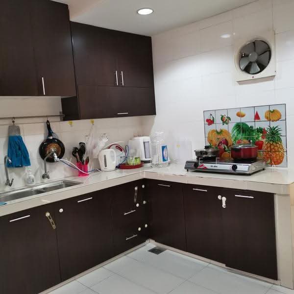 2-storey Terraced House for Rent in Taman Wawasan (Puchong) - Vivian Lee Fun - Kitchen - PropertyGuru.com.my