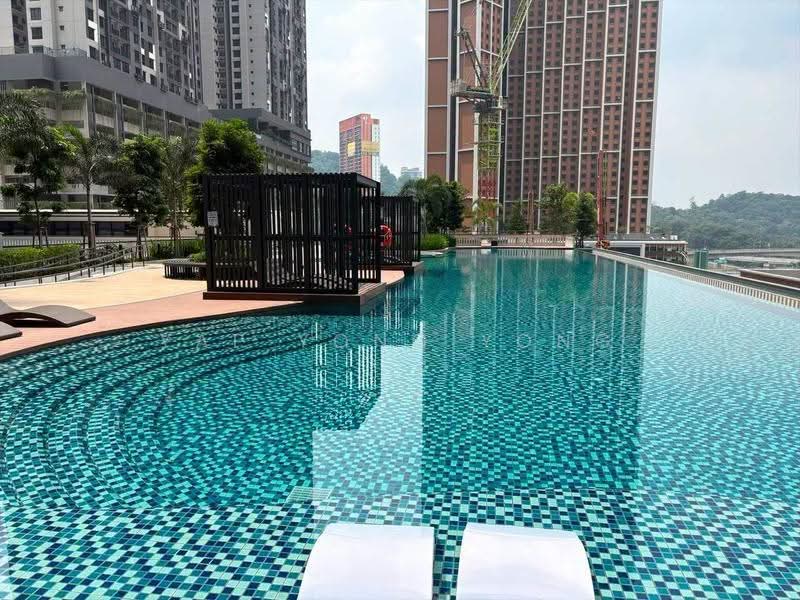 Kediaman Servis untuk Dijual di D'Clover Residences - Yap Yong Yong - Pool - PropertyGuru.com.my
